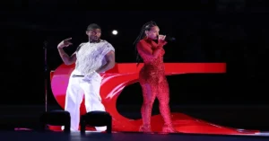 Read more about the article Usher’s Super Bowl 2024 Halftime Spectacular: A Celebration of Three Decades of Hits